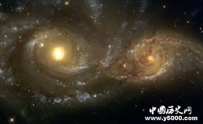 15亿光年外传来重复信号深度解析光年的距离是多少