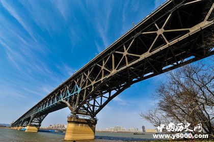 南京长江大桥简介南京长江大桥历史多久了