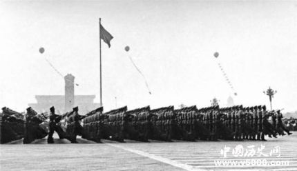 84年阅兵为什么最霸气_84年阅兵为什么最好_84年阅兵为什么步伐较快